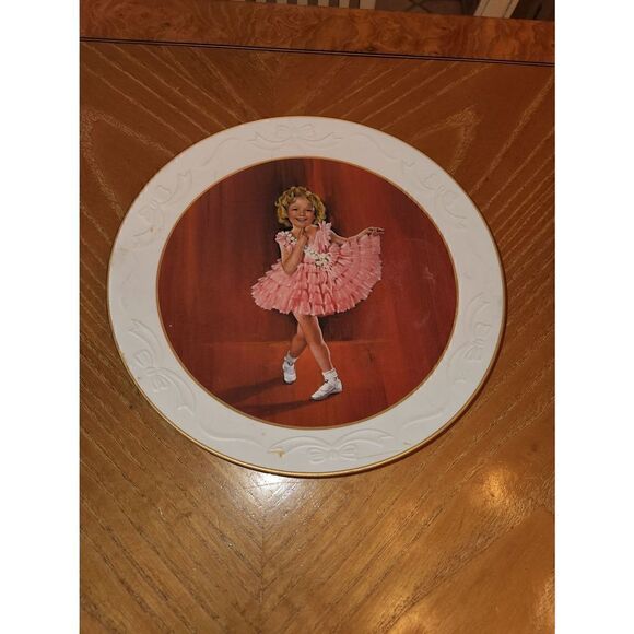 Shirley Temple baby take a bow porcelain plate - Picture 1 of 2